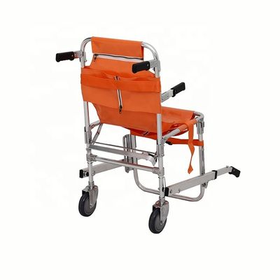 Cadeira de rodas manual com porta-malas para o paciente